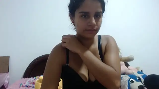 Snapshot of MeliSweet chatting on 11/07/25, 04:34 MeliSweet online show from 11/07/25, 04:34