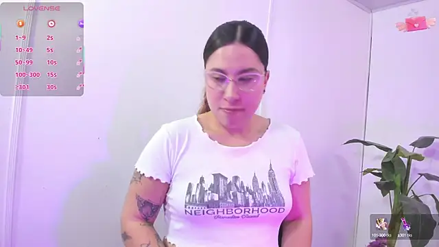 saaya tay online show from 09/17/25, 03:19