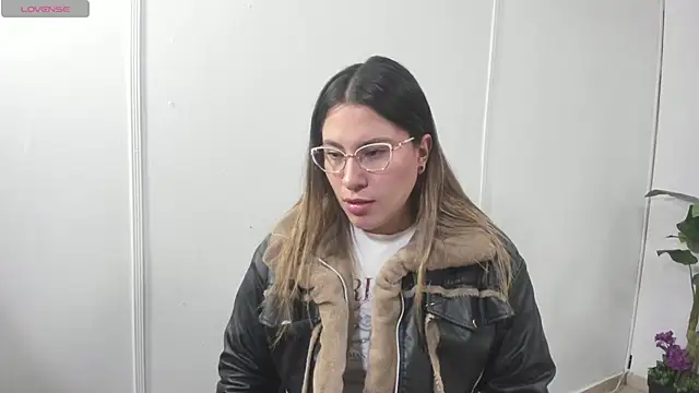 saaya tay online show from 10/01/25, 03:23