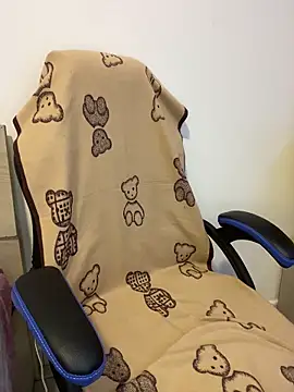 Snapshot of Monella123 chatting on 03/10/26, 03:39 Monella123 online show from 03/10/26, 03:39