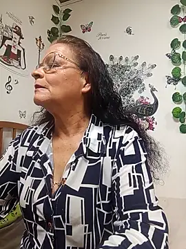 katrina perez online show from 05/01/26, 06:23