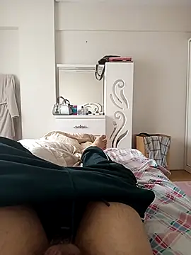 Snapshot of leona633 chatting on 12/01/25, 08:30 leona633 online show from 12/01/25, 08:30