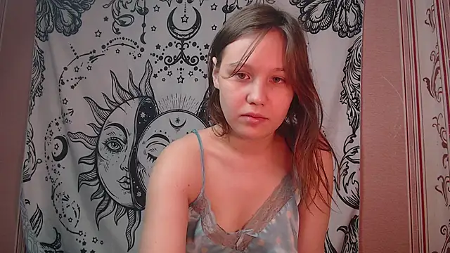 Thighswithspikes online show from 09/15/25, 08:03