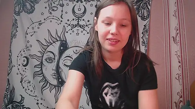 Thighswithspikes online show from 09/25/25, 09:13