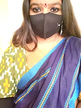 Snapshot of nivedha27 chatting on 12/23/25, 05:27 nivedha27 online show from 12/23/25, 05:27