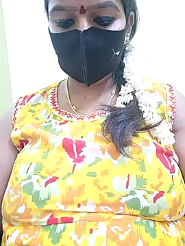 Snapshot of nivedha27 chatting on 03/25/26, 05:52 nivedha27 online show from 03/25/26, 05:52