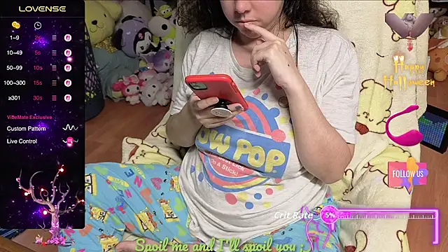 w3tkittty online show from 10/10/25, 05:12