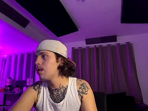 Snapshot of bigrosa21cm chatting on 01/10/26, 11:09 bigrosa21cm online show from 01/10/26, 11:09