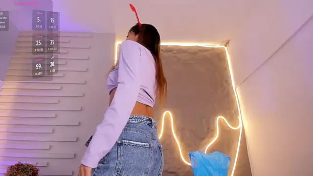 Dulce Quintana online show from 12/15/25, 12:31