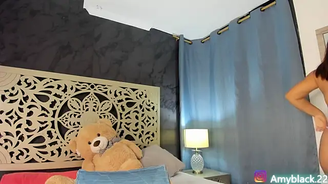 Amyblack   online show from 09/15/25, 01:49