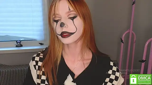 sweetuniporn online show from 10/30/25, 08:49