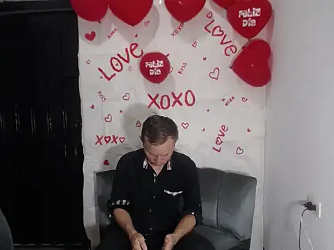 Snapshot of hot_mann11 chatting on 02/14/26, 10:50 hot mann11 online show from 02/14/26, 10:50