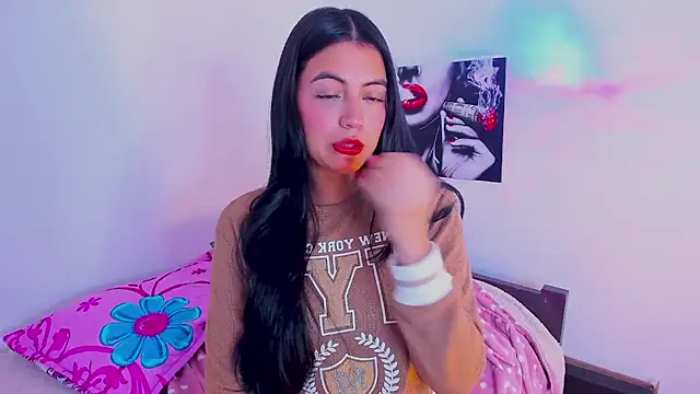 mialeia01 online show from 09/10/25, 12:54