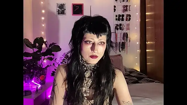 ELENA UMBRA online show from 01/14/26, 01:00