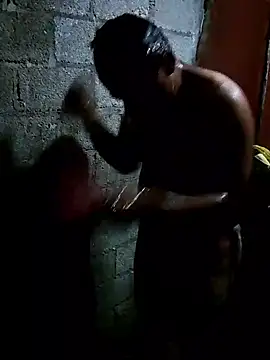 Snapshot of luuiss12 chatting on 02/20/26, 05:48 luuiss12 online show from 02/20/26, 05:48