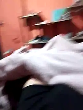 Snapshot of luuiss12 chatting on 03/16/26, 08:07 luuiss12 online show from 03/16/26, 08:07