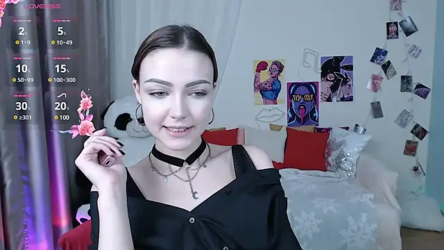 LinaLirian online show from 03/21/25, 07:46