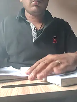 Snapshot of Brown69_guy chatting on 11/19/25, 10:26 Brown69 guy online show from 11/19/25, 10:26