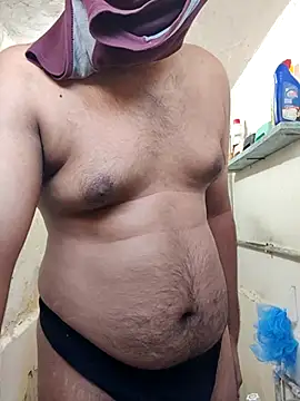 Snapshot of Brown69_guy chatting on 12/20/25, 05:25 Brown69 guy online show from 12/20/25, 05:25