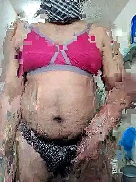 Snapshot of Brown69_guy chatting on 02/04/26, 06:52 Brown69 guy online show from 02/04/26, 06:52