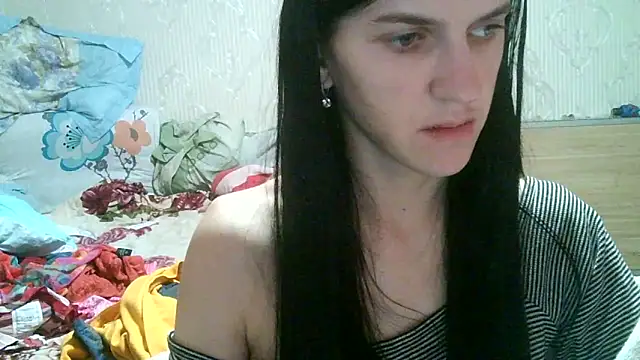 Snapshot of Casey_Jeannie chatting on 04/21/26, 04:34 Casey Jeannie online show from 04/21/26, 04:34