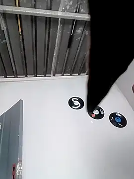 Snapshot of mydickbedarkandthick chatting on 12/16/25, 05:12 mydickbedarkandthick online show from 12/16/25, 05:12