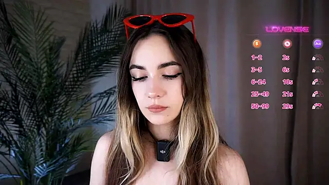 Snapshot of CupSizeGirl chatting on 09/08/25, 04:50 CupSizeGirl online show from 09/08/25, 04:50