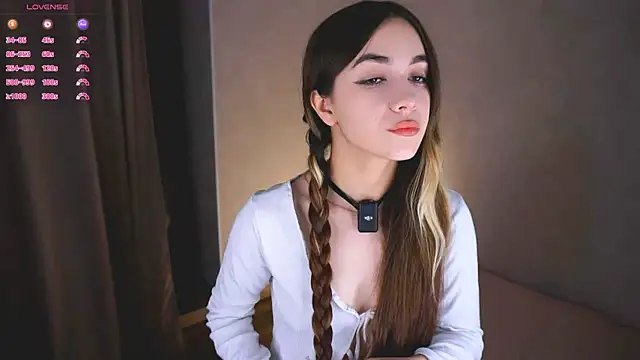 Snapshot of CupSizeGirl chatting on 10/07/25, 04:26 CupSizeGirl online show from 10/07/25, 04:26