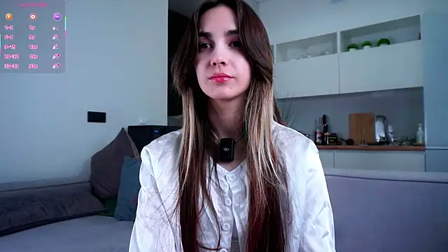 Snapshot of CupSizeGirl chatting on 12/04/25, 01:09 CupSizeGirl online show from 12/04/25, 01:09