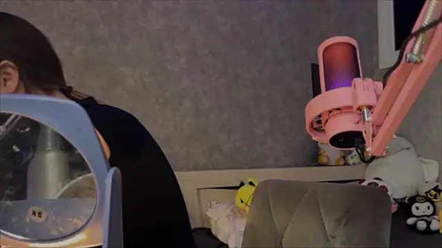 Snapshot of CupSizeGirl chatting on 03/03/26, 07:58 CupSizeGirl online show from 03/03/26, 07:58