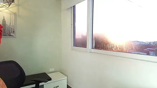  Victoria Collins online show from 11/12/25, 11:10