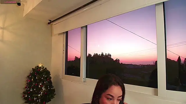  Victoria Collins online show from 11/27/25, 10:50