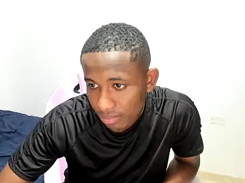 Luis123- online show from 11/28/25, 09:50