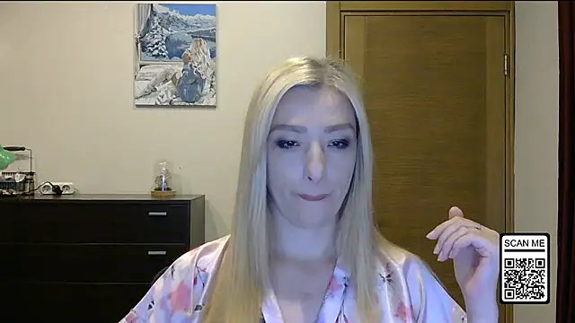 Wild Silk Desire online show from 10/18/25, 02:07