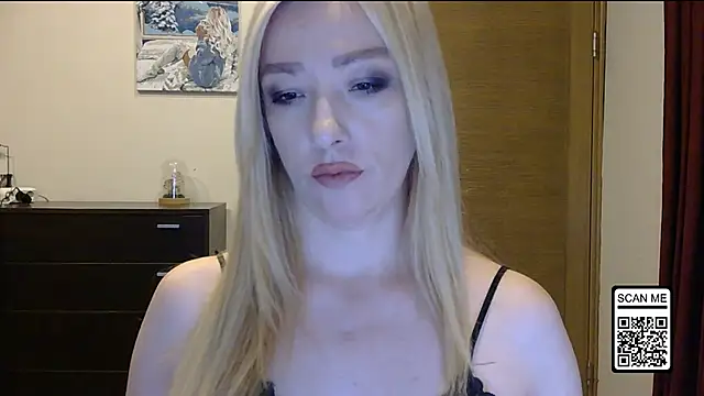 Wild Silk Desire online show from 10/27/25, 02:32