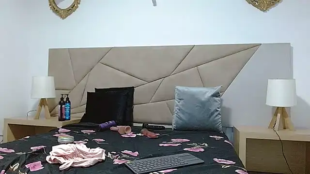 amanda ramirez online show from 09/12/25, 10:32