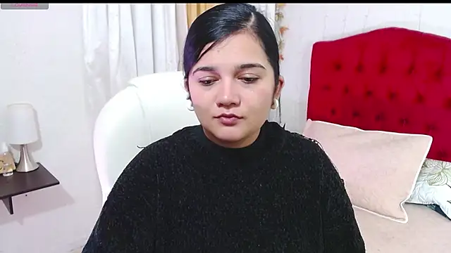 mia traveluxe online show from 09/10/25, 02:22