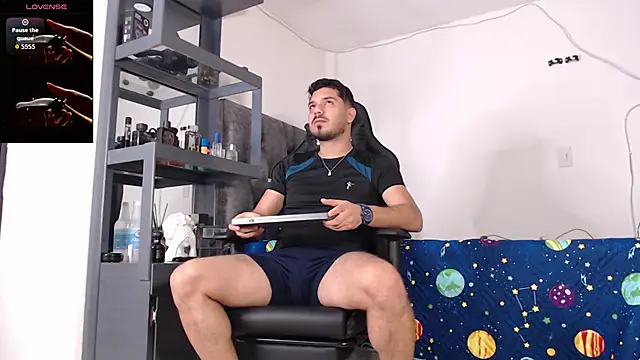 Snapshot of samuelcoopeer chatting on 02/02/26, 01:21 samuelcoopeer online show from 02/02/26, 01:21