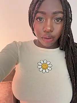 Snapshot of alissradiante1 chatting on 02/21/26, 04:13 alissradiante1 online show from 02/21/26, 04:13