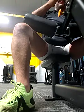 CloudyMuscleBeefy online show from 10/05/25, 12:53