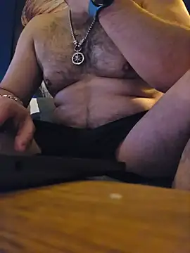 Snapshot of CloudyMuscleBeefy chatting on 01/13/26, 08:03 CloudyMuscleBeefy online show from 01/13/26, 08:03