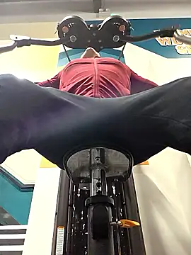 Snapshot of CloudyMuscleBeefy chatting on 01/15/26, 12:48 CloudyMuscleBeefy online show from 01/15/26, 12:48