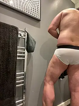 Snapshot of CloudyMuscleBeefy chatting on 03/30/26, 07:26 CloudyMuscleBeefy online show from 03/30/26, 07:26