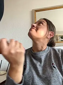 Snapshot of kate_rabittsex chatting on 12/13/24, 02:27 kate rabittsex online show from 12/13/24, 02:27