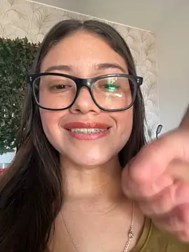 Snapshot of kate_rabittsex chatting on 02/26/25, 12:47 kate rabittsex online show from 02/26/25, 12:47