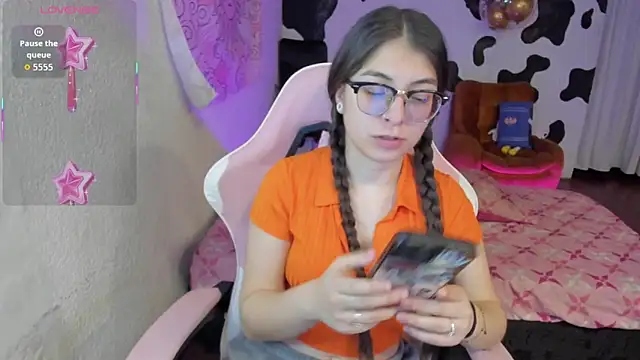 abbie jensen  online show from 10/03/25, 02:52