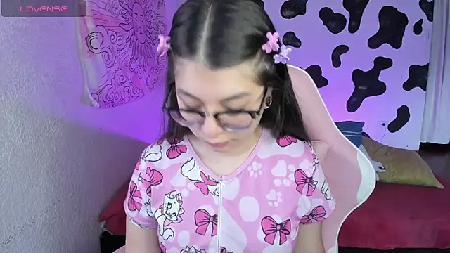 abbie jensen  online show from 11/14/25, 09:13