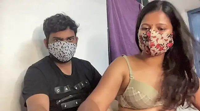 Snapshot of Tamil_india_couples_ chatting on 03/22/25, 07:53 Tamil india couples online show from 03/22/25, 07:53