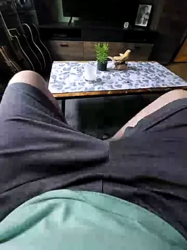 Snapshot of Heinz-horny-dick chatting on 05/30/26, 06:05 Heinz-horny-dick online show from 05/30/26, 06:05