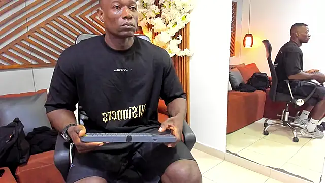 MarcusBlack  online show from 11/14/25, 11:42